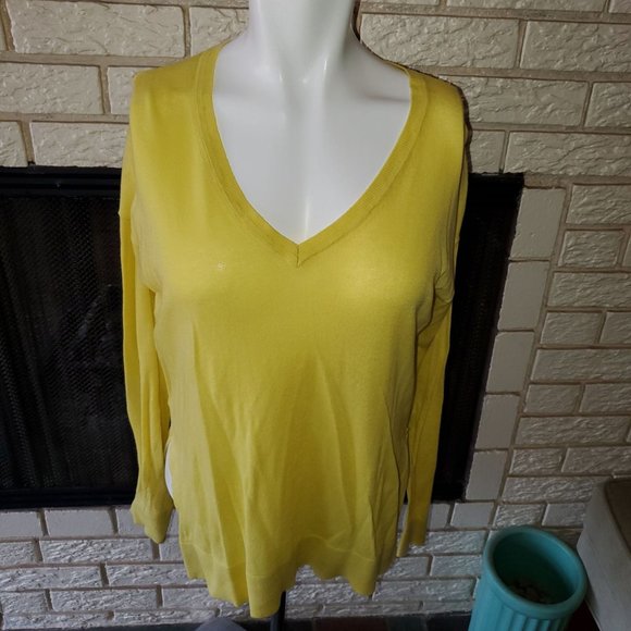 Ann Taylor LOFT chartreuse Cotton Raw Seam sweater S - Picture 1 of 5